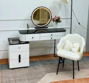 Vận Chuyển Bàn Trang Điểm – An Giang Logistics: Gương Sáng Nguyên Vẹn, Đèn Led Lung Linh