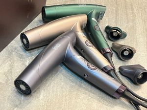 Vận Chuyển Máy Sấy Tóc Cao Cấp – An Giang Logistics: Motor Mạnh Mẽ, Vỏ Máy Mượt Mà